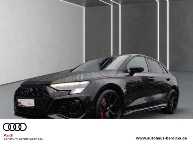 Details zum Fahrzeug: AUDI RS3 Sportback *PANO*MATRIX*360°*B&O*RS-AGA*NAV+*