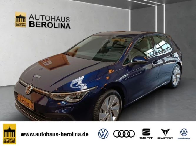 Details zum Fahrzeug: VW Golf VIII 1.5 TSI Style *HuD*ACC*NAV*R-CAM*SHZ*