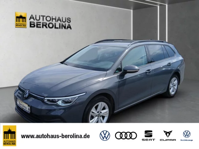 Details zum Fahrzeug: VW Golf VIII Variant 1.5 TSI Life *StdHz*LED+*ACC*