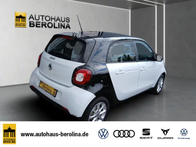 Details zum Fahrzeug: SMART ForFour 1.0 passion DCT *PANO*GRA*PDC*SHZ*KLIMA*
