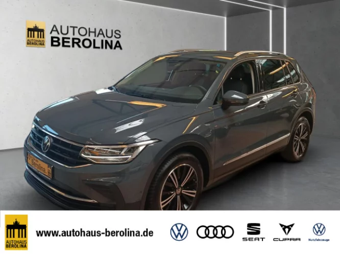 Details zum Fahrzeug: VW Tiguan 1.5 TSI Active DSG *NAV*ACC*R-CAM*SHZ*
