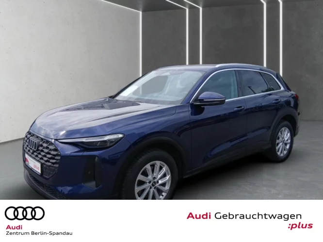 Details zum Fahrzeug: AUDI Q5 TFSI S tronic *AHK*ACC*LED+*R-CAM*NAV*SHZ*