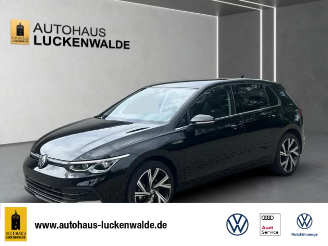 Details zum Fahrzeug: VW Golf VIII 1.5 TSI Style *ACC*R-CAM*NAV*SHZ*PDC*