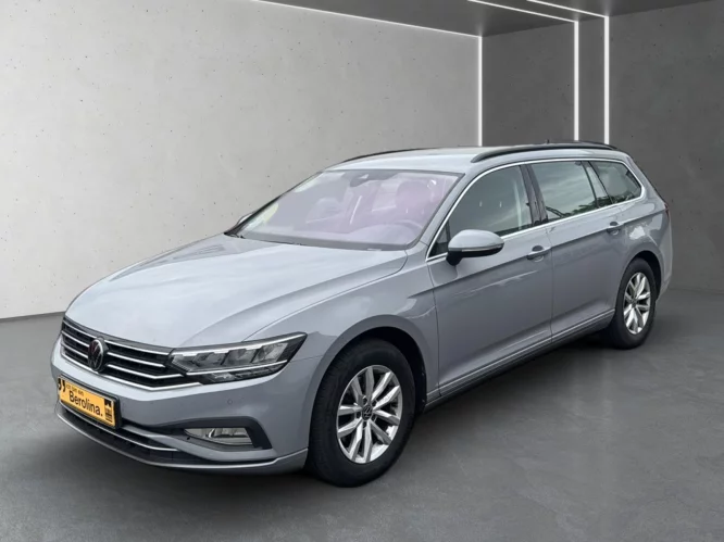 Details zum Fahrzeug: VW Passat Variant 2.0 TDI Business DSG *R-CAM*SHZ*