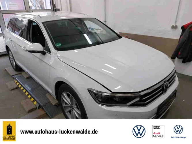 Details zum Fahrzeug: VW Passat Variant 2.0 TDI Elegance DSG *ACC*R-CAM*
