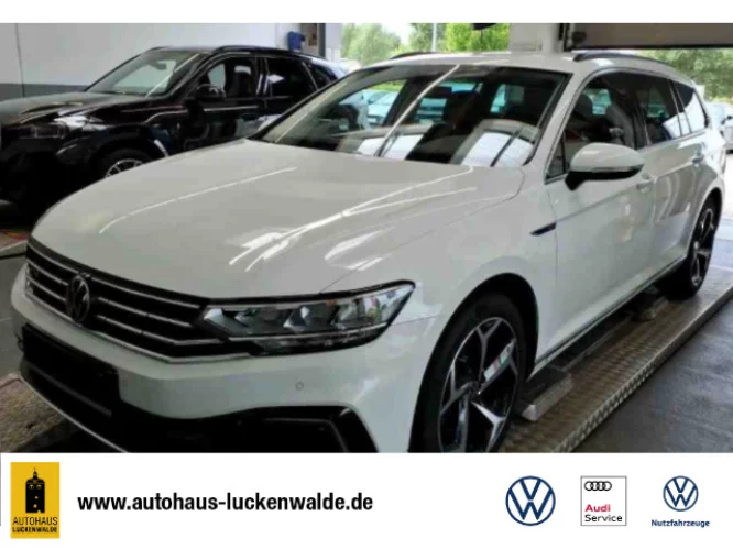 Details zum Fahrzeug: VW Passat Variant 1.4 GTE DSG *ACC*R-CAM*PDC*SHZ*