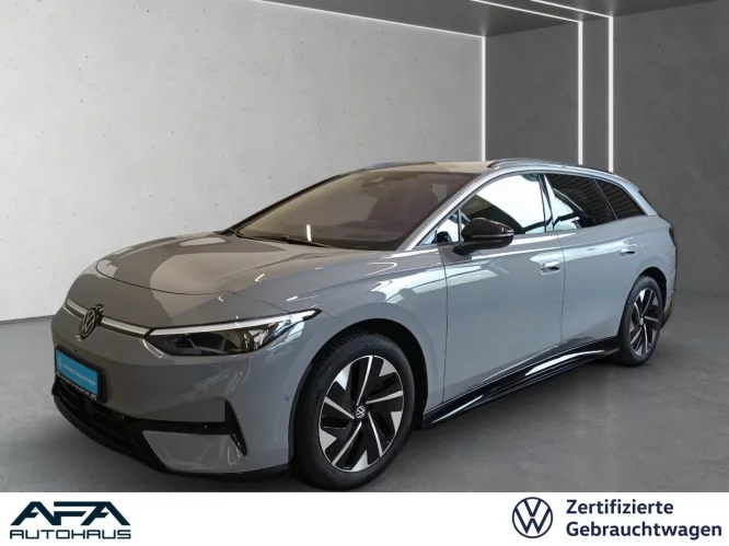 Details zum Fahrzeug: VW ID.7 Tourer Pro 82 kWh AHK*Matrix*Navi*RFK