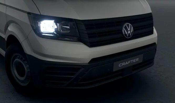Details zum Fahrzeug: VW Crafter 35 Pritsche Doka 2.0 MR AHK*Klima*ACC*5J