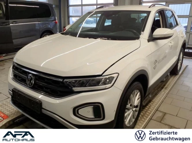Details zum Fahrzeug: VW T-Roc 2.0 TDI LIFE DSG Navi*ACC*LED*SHZ*LM16
