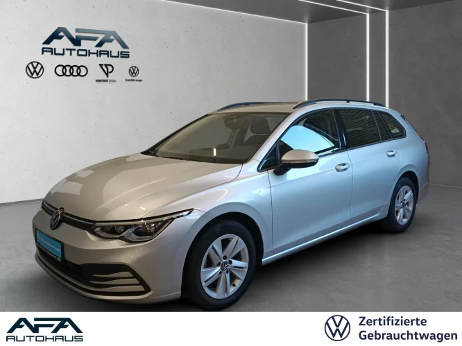 Details zum Fahrzeug: VW Golf VIII Var. 1.5 eTSI LIFE DSG ACC*NAV*SHZ*PDC