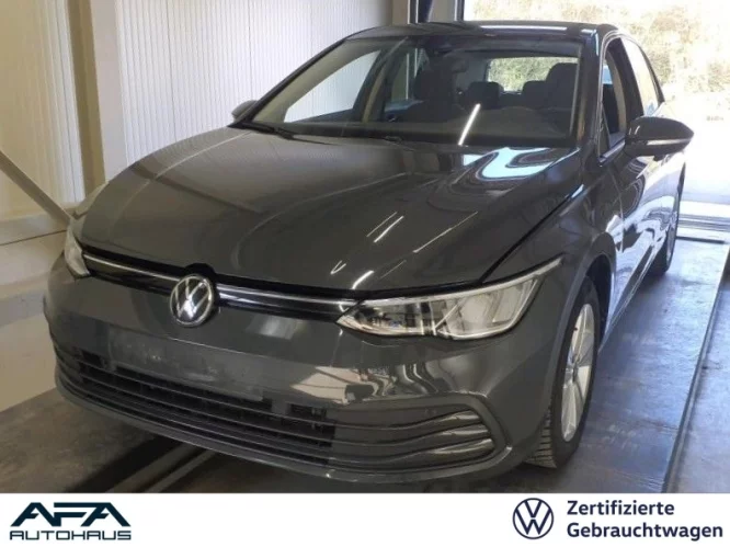 Details zum Fahrzeug: VW Golf VIII 1.5 eTSI LIFE DSG App-Connect*LED*SHZ