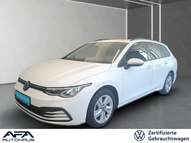 Details zum Fahrzeug: VW Golf VIII Var. 1.5 eTSI Life DSG RFK*NAV*ACC*SHZ