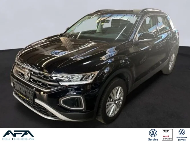 Details zum Fahrzeug: VW T-Roc 1.5 TSI Life DSG  AHK*Navi*SHZ*PDC*LM16