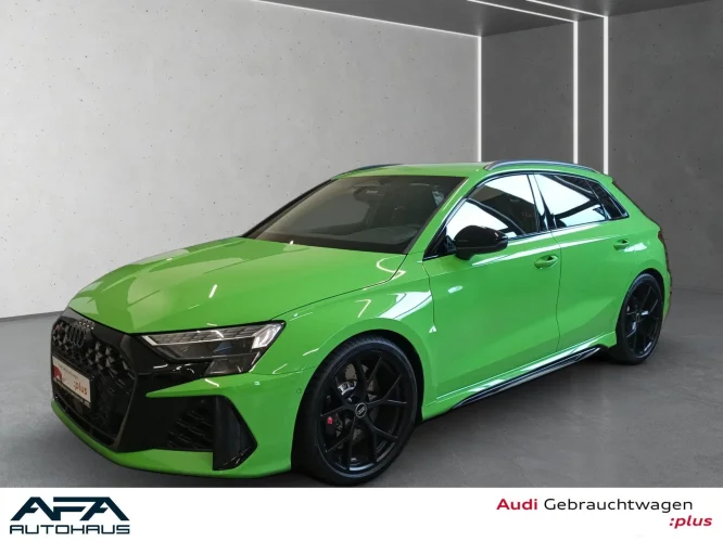 Details zum Fahrzeug: Audi RS3 Sportback TFSI RS-Sportabgas*Matrix*360°*19